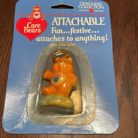 Care Bears attachable fun ❤️❤️❤️festive attached to anything! (1985). - Picture 5 of 8